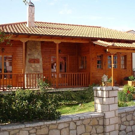 Xylino Chalet Kalavryta Exterior photo