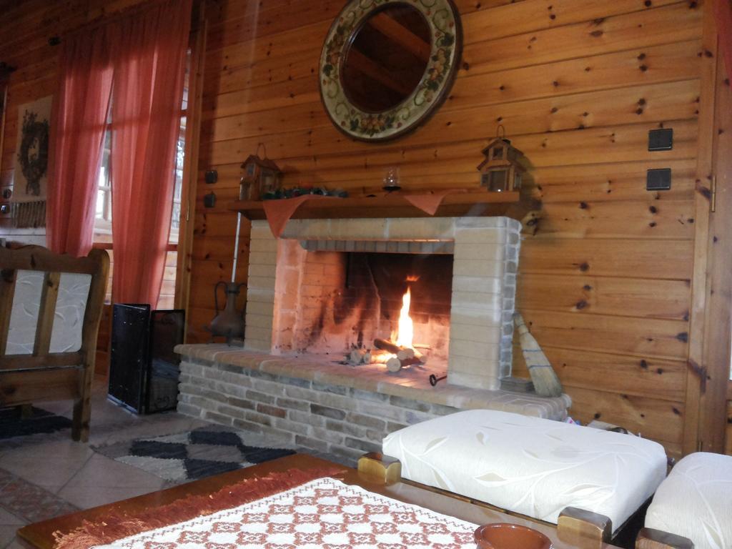 Xylino Chalet Kalavryta Exterior photo