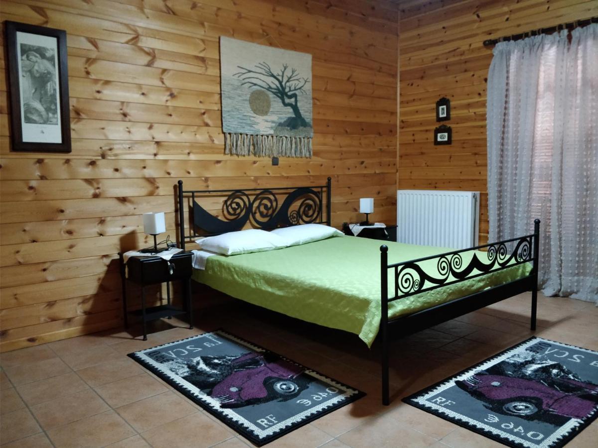 Xylino Chalet Kalavryta Exterior photo