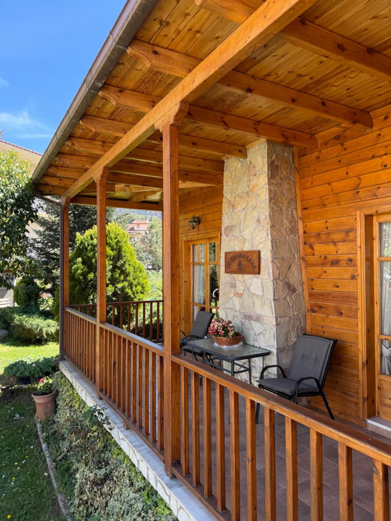 Xylino Chalet Kalavryta Exterior photo