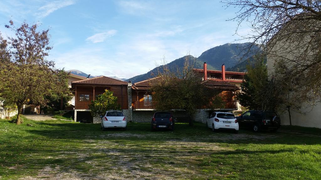 Xylino Chalet Kalavryta Exterior photo